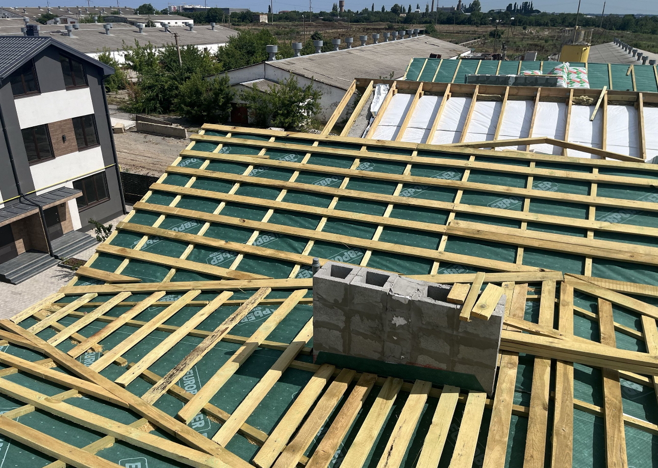 Комплексні покрівельні роботи у Дніпрі