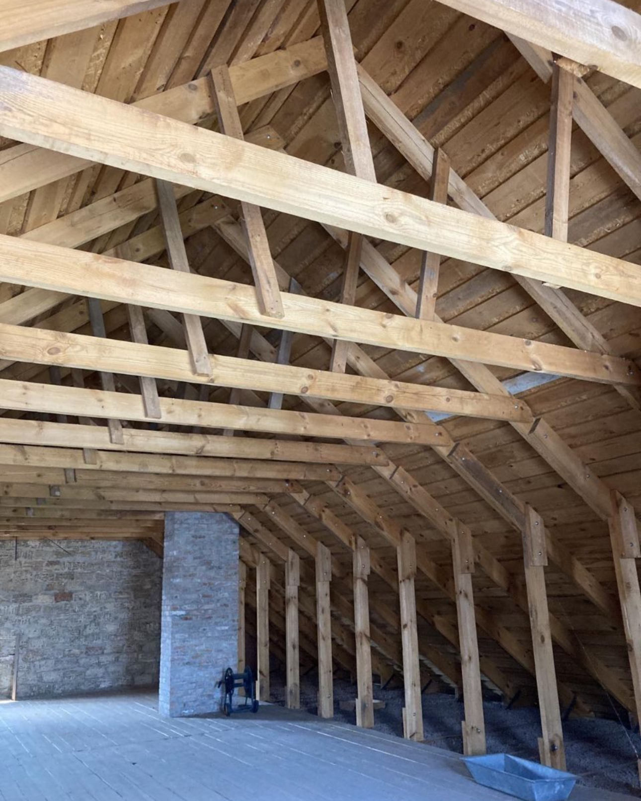 Якісне утеплення фасаду будинку пінопластом від BudenGineering